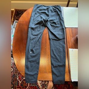 Black Lululemon leggings